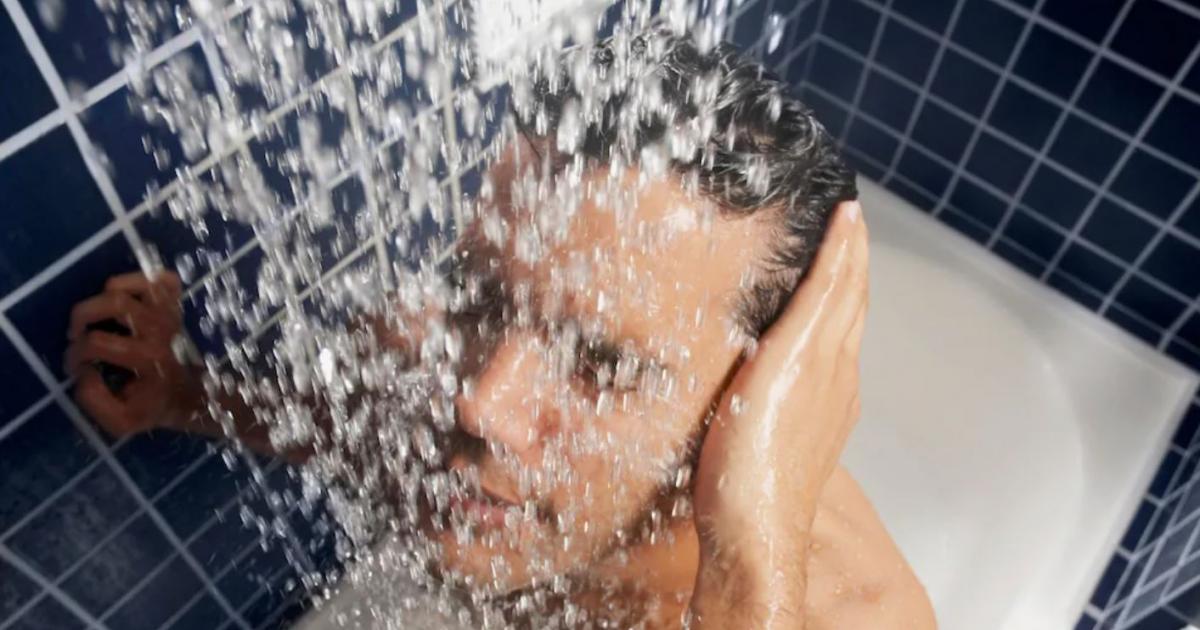 الاستحمام بالماء البارد