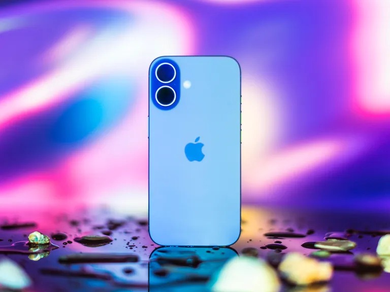 كاميرا iPhone 16