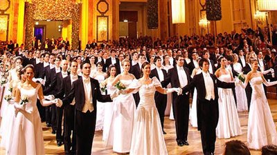 من الفالس إلى الهيب هوب... تفاصيل حفلات الرقص في فيينا