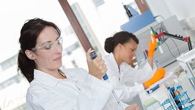 ما بين الجنون والعبقرية .. أغرب 3 تجارب علمية في العالم