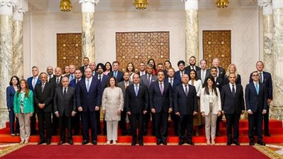 الرئيس السيسي: ملتزمون بتقديم كل التسهيلات لنجاح عمل الشركات الأمريكية بمصر