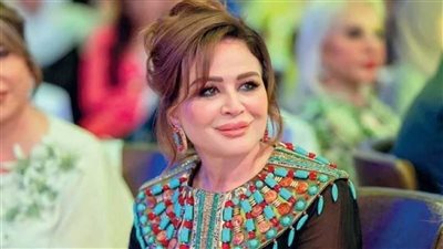 إلهام شاهين تشيد بماكرون: «تحيا فلسطين.. كفانا دمار وتجويع أبرياء»