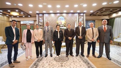 نائب وزير الصحة تشيد بجهود قنا ودور الجامعة في تعزيز الولادات الآمنة