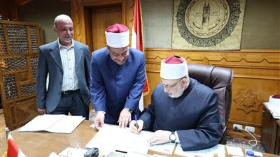 الأزهر يعتمد نتيجة الشهادتين الابتدائية والإعدادية لـ