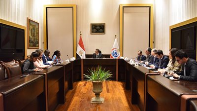 وزير الصحة يبحث مع الاتحاد الإفريقي تعزيز التعاون في التحول الرقمي والتغذية