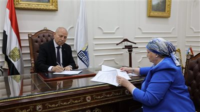 محافظ القاهرة يعتمد تنسيق القبول بمدارس التعليم الفنى | صور