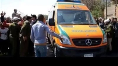 بعد واقعة الطريق الإقليمي.. إصابة 19 شخصًا في حادث تصادم سيارتين بالبحيرة