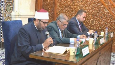 انعقاد مجلس الحديث لقراءة صحيح الإمام البخاري فى مسجد الحسين