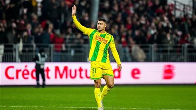 مصطفى محمد يرفض عرض بيراميدز ويتمسك بالاستمرار مع نانت الفرنسي