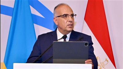 وزير الري يناقش السيناريوهات المختلفة لإدارة المياه فى مصر