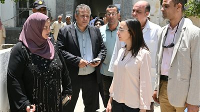 محافظ البحيرة تتفقد مستشفى شبراخيت المركزي وتلتقي مع عدد من المرضى والمترددين