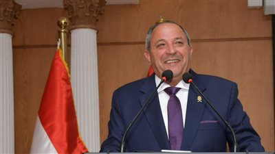 محافظ بورسعيد يؤكد استمرار التنسيق مع مديرية الأمن لتعزيز الاستقرار