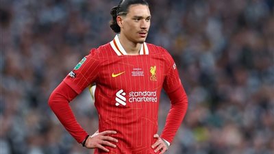 «بلاها مهاجم أحسن».. جمهور الهلال السعودى يسخر من التعاقد مع نونيز