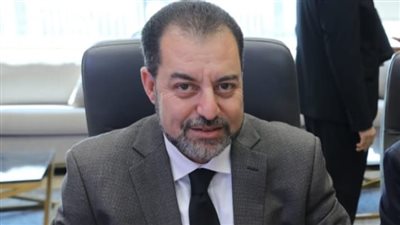 ندب الدكتور أحمد عناني للعمل مستشارًا لوزير  التعليم العالي للسياسات الصحية