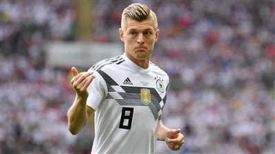 تقديرا لجهوده الاجتماعية.. توني كروس يتوج بوسام الاستحقاق في ألمانيا