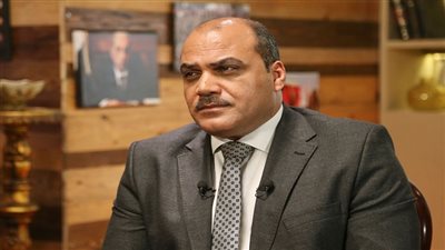 قضية محمد الباز ونوارة نجم تعود للواجهة.. والإعلامي يوضح حقيقة الحكم القضائي