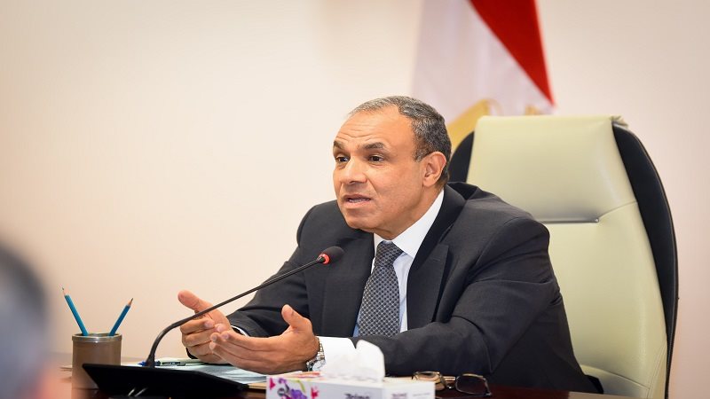 الدكتور بدر عبد العاطي