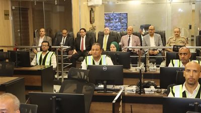 محافظ بني سويف يتابع«من غرفة العمليات» لجان وانتظام التصويت بالشيوخ