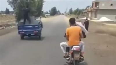 مطاردة مثيرة للصوص «التروسيكل».. والأمن يفحص الفيديو