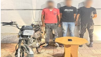 فيديو صادم يكشف سرقة هاتف طفل بالإكراه في دمياط.. ضبط الجناة