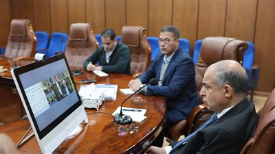 عبر الفيديوكونفراس.. محافظ المنيا يشارك فى اجتماع  المحافظين برئاسة رئيس الوزراء