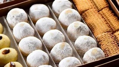 أسواق المنيا تتألق بألوان ونكهات كعك العيد احتفالا بـ عيد الفطر