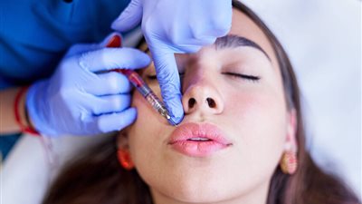 هل البوتوكس يحتوي على مواد محرمة شرعًا؟.. إليك التفاصيل