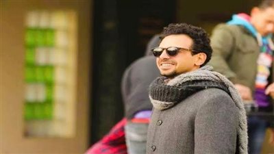 رفض أعمالًا فنية كبرى ليبقى بجوار والدته المريضة.. الوجه الآخر لـ تيمور تيمور