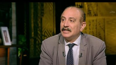 طارق فهمي: تسليح الحرس الوطني في واشنطن يشكل تهديدًا لاستقرار الداخل الأمريكي