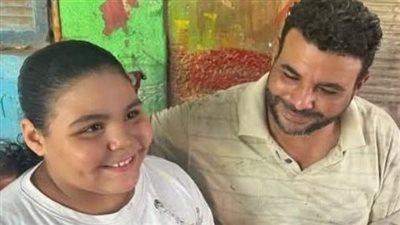 «قلب من ذهب».. والد هايدي: تصرفها الطيب أمر طبيعي.. وهذا سر التربية