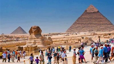 حسام هزاع يفجر المفاجأة: فوز مصر بجائزة كبرى يغير خريطة السياحة عالميًا