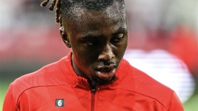 أتانجانا فالنتين بين ريمس الفرنسي والأهلي السعودي.. الحسم خلال ساعات