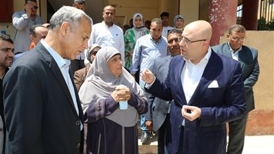 محافظ بني سويف يشهد ختام فعاليات القافلة الطبية المجانية لعلاج أمراض العيون