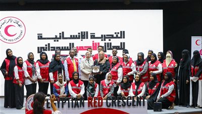 الهلال الأحمر المصري يستقبل وفد السودان ويؤكد مواصلة الدعم الإغاثي