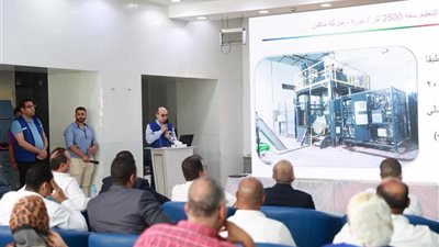 وزير الصحة يدشن معدات فرم النفايات الطبية بمحافظة دمياط عبر الفيديو كونفرانس