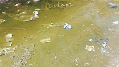 الصرف الصحي قنبلة موقوتة تهدد أهالى عزبة البرج بمحافظة دمياط