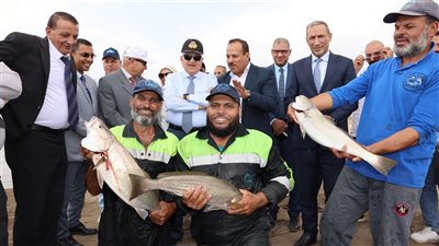 الفريق أسامة ربيع يتابع مستجدات نشاط الاستزراع السمكي ومعدلات الإنتاج