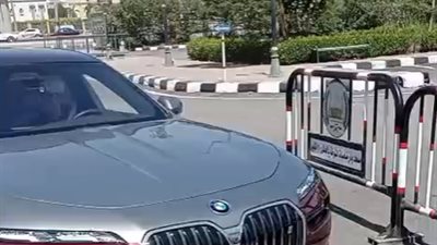 الفن يودع أرملة سيد مكاوي..محمود ياسين التهامي يصل إلى جنازة زينات خليل