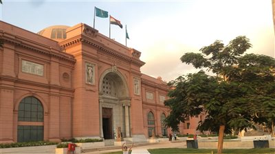 الآثار: تعميم صورة القطعة المفقودة من متحف التحرير على كافة الوحدات