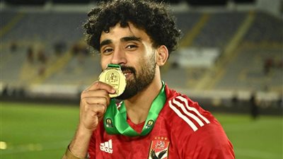 مروان عطية مستمر مع الأهلي .. وموقفه من الرحيل لم يتغير منذ موسمين |خاص