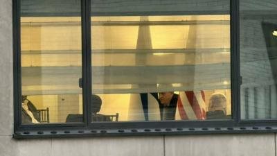 نتنياهو مكشوف في نيويورك.. صورة تربك الشاباك وتشعل انتقادات حادة