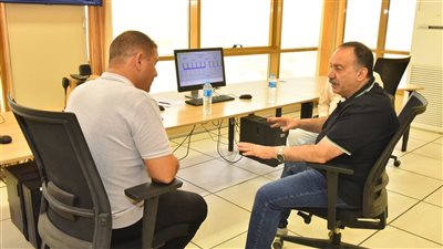 في إطار متابعة الموقف المائي.. محافظ أسيوط يزور قناطر أسيوط الجديدة