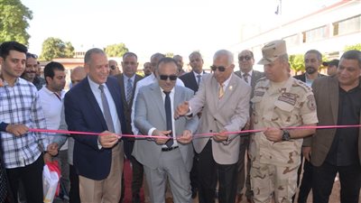 محافظ أسيوط يفتتح معرض منتجات التعليم الفني احتفالًا بذكرى انتصارات أكتوبر