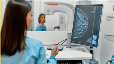 لا تؤجلي فحص الماموجرام الأول… حياتك قد تعتمد عليه