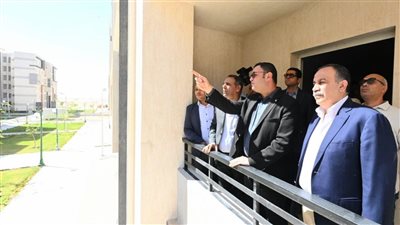وزير الإسكان ومحافظ أسيوط يتفقدان مشروع المبادرة الرئاسية