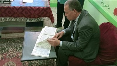 خلال جولة مفاجئة.. مدير تعليم أسيوط يحيل مدير مدرسة الطليعة للشؤون القانونية