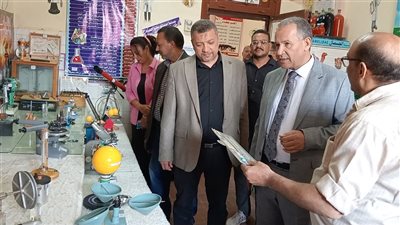 وكيل تعليم أسيوط يتفقد عدة مدارس لمتابعة الانضباط وتطبيق البرامج العلاجية