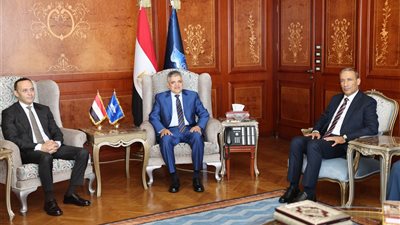 قناة السويس توقع عقد شراكة استراتيجية مع أنكوراج للاستثمارات