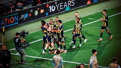 موعد مباريات الجمعة..الاتحاد ضد الهلال وليدز يواجه ويستهام وباريس يستضيف نانت