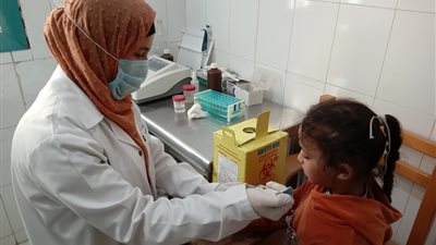 4000 خدمة طبية مجانية بقافلة بقرية العواونة بإهناسيا ببني سويف ضمن حياة كريمة